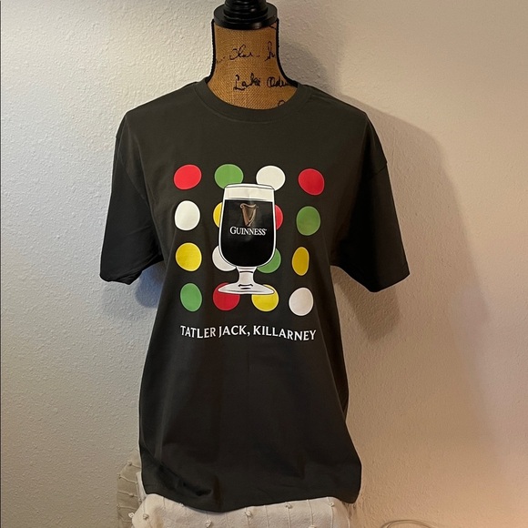 NWOT Guinness Men’s Size LARGE Black T-Shirt with Colorful Dot Design - Picture 2 of 5